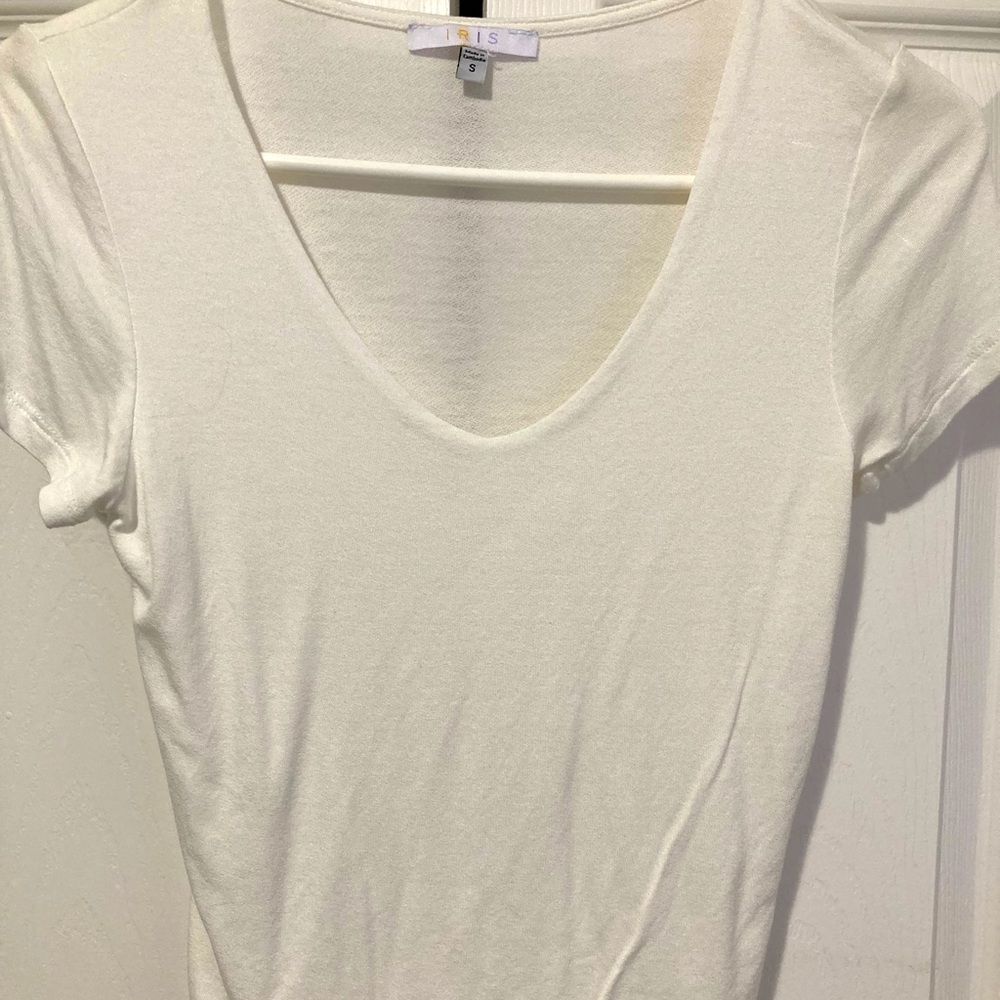Iris Women's Soft Cream Short Sleeve Tee, new no tag